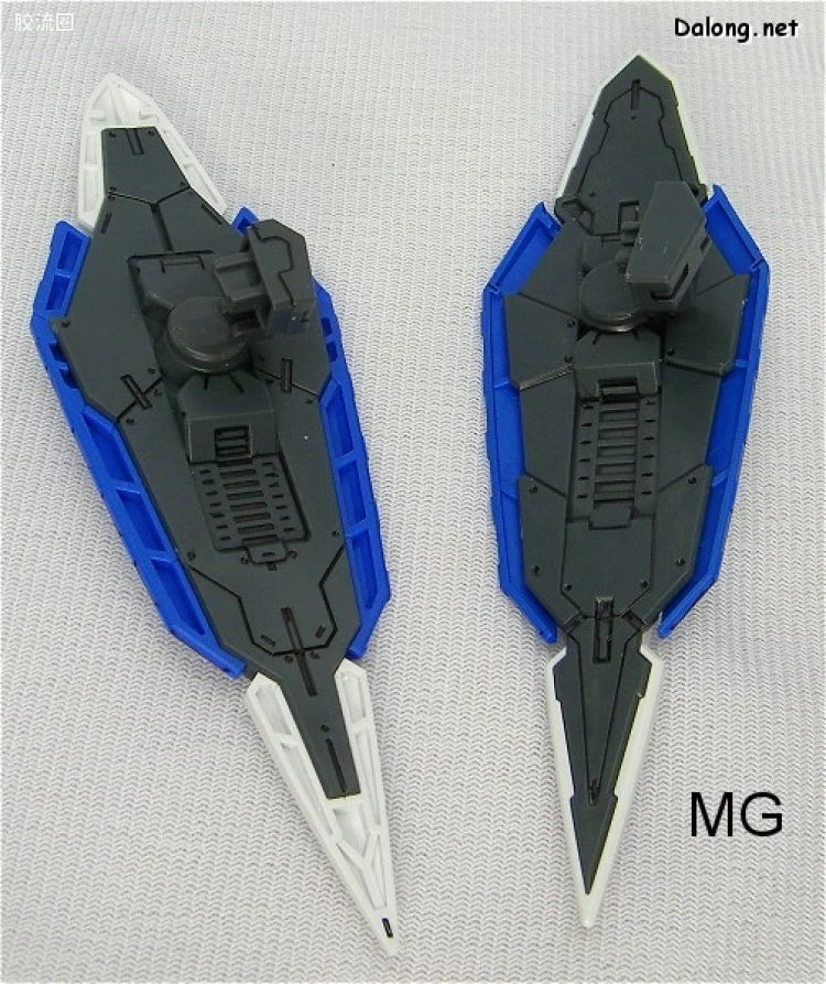 Bandai MG 1/100 GN-001 Gundam Exia