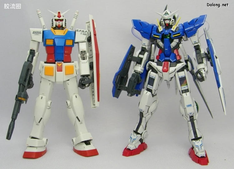 Bandai MG 1/100 GN-001 Gundam Exia