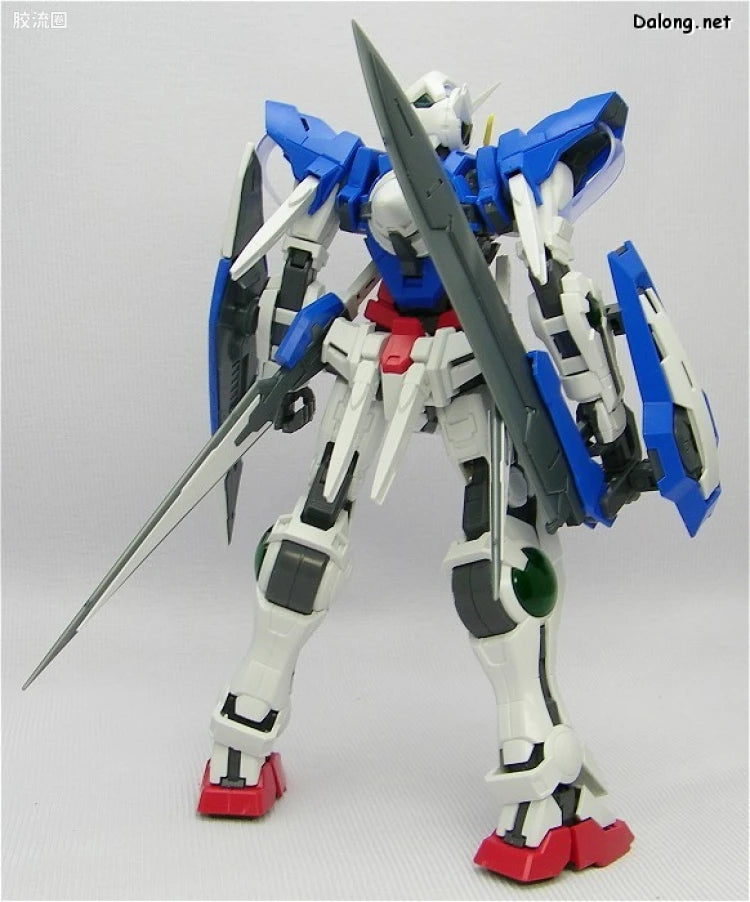 Bandai MG 1/100 GN-001 Gundam Exia