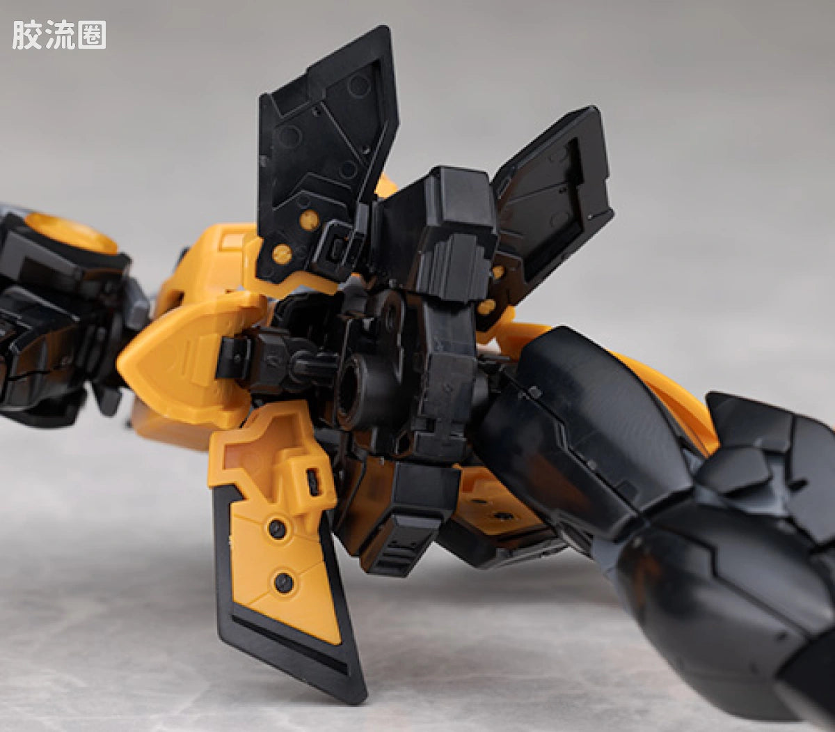 RG 1/144 Wing Gundam Zero EW -APEX LEGENDS(TM) Valkyrie Ver.-
