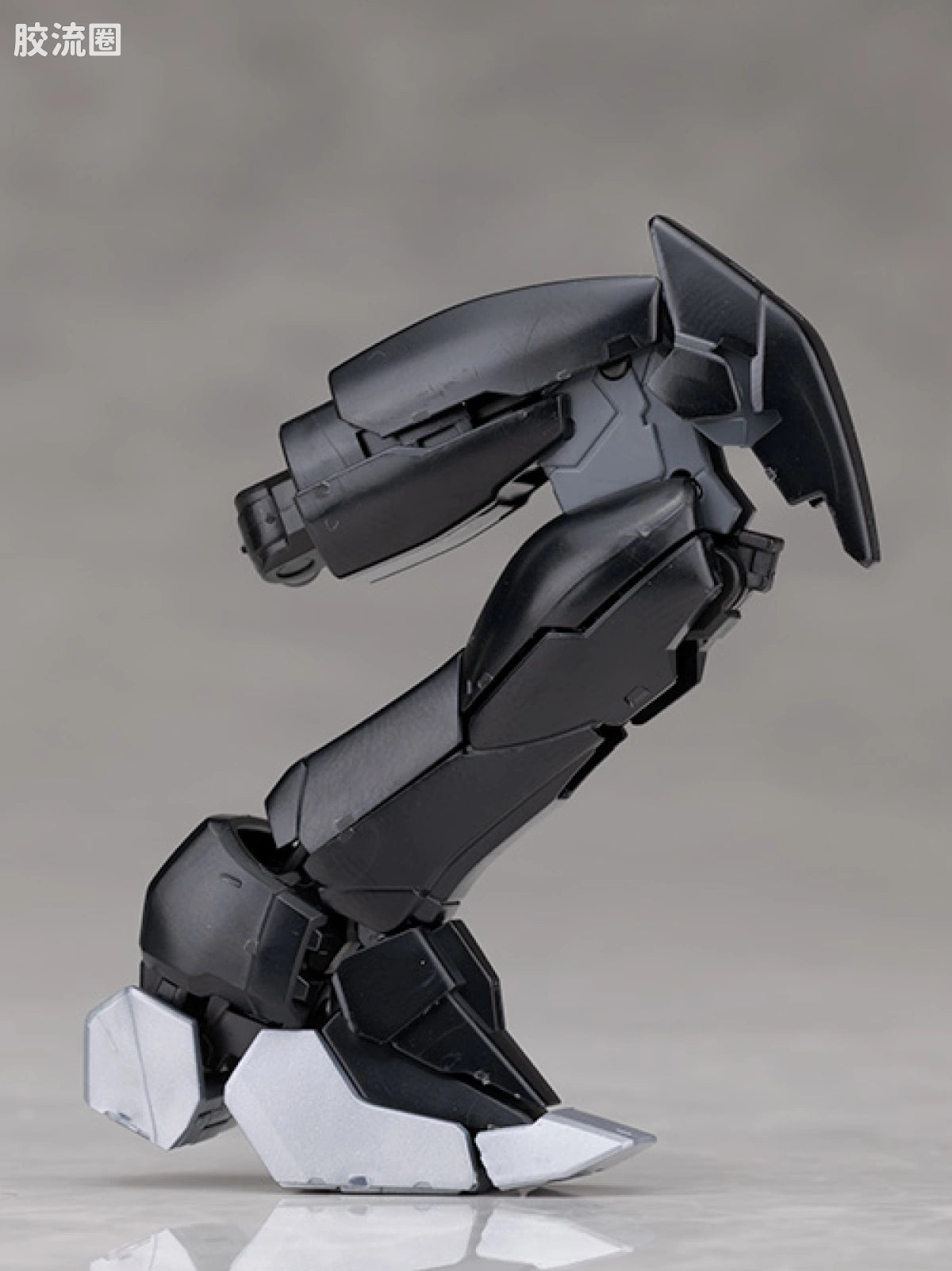 RG 1/144 Wing Gundam Zero EW -APEX LEGENDS(TM) Valkyrie Ver.-