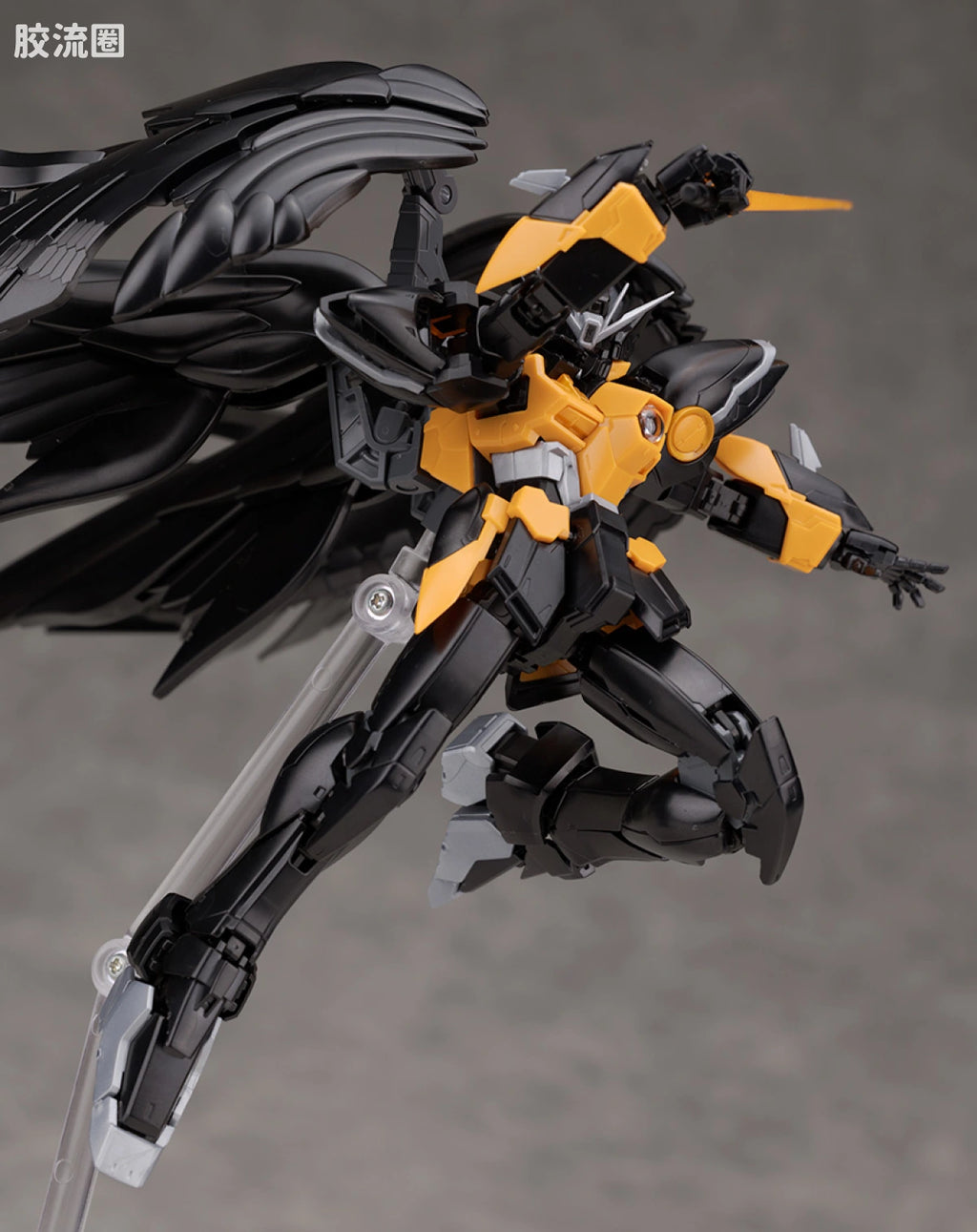 RG 1/144 Wing Gundam Zero EW -APEX LEGENDS(TM) Valkyrie Ver.-