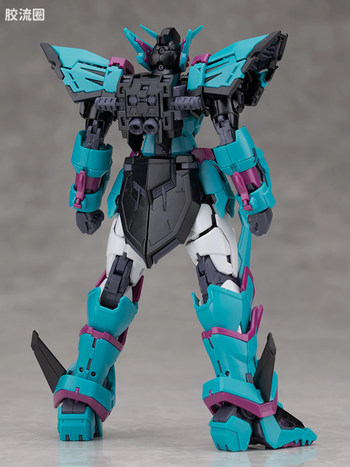 RG 1/144 Gundam Epyon -APEX LEGENDS(TM) Alter Ver.-