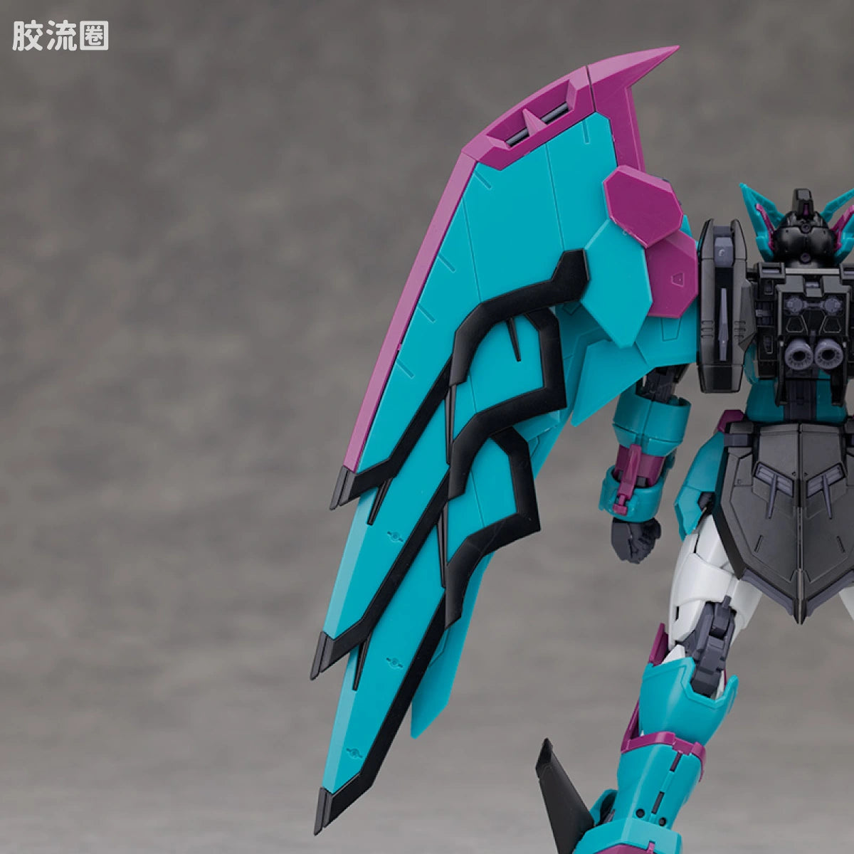 RG 1/144 Gundam Epyon -APEX LEGENDS(TM) Alter Ver.-