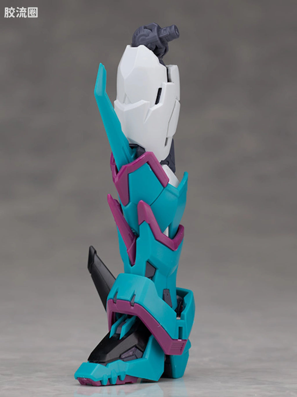RG 1/144 Gundam Epyon -APEX LEGENDS(TM) Alter Ver.-