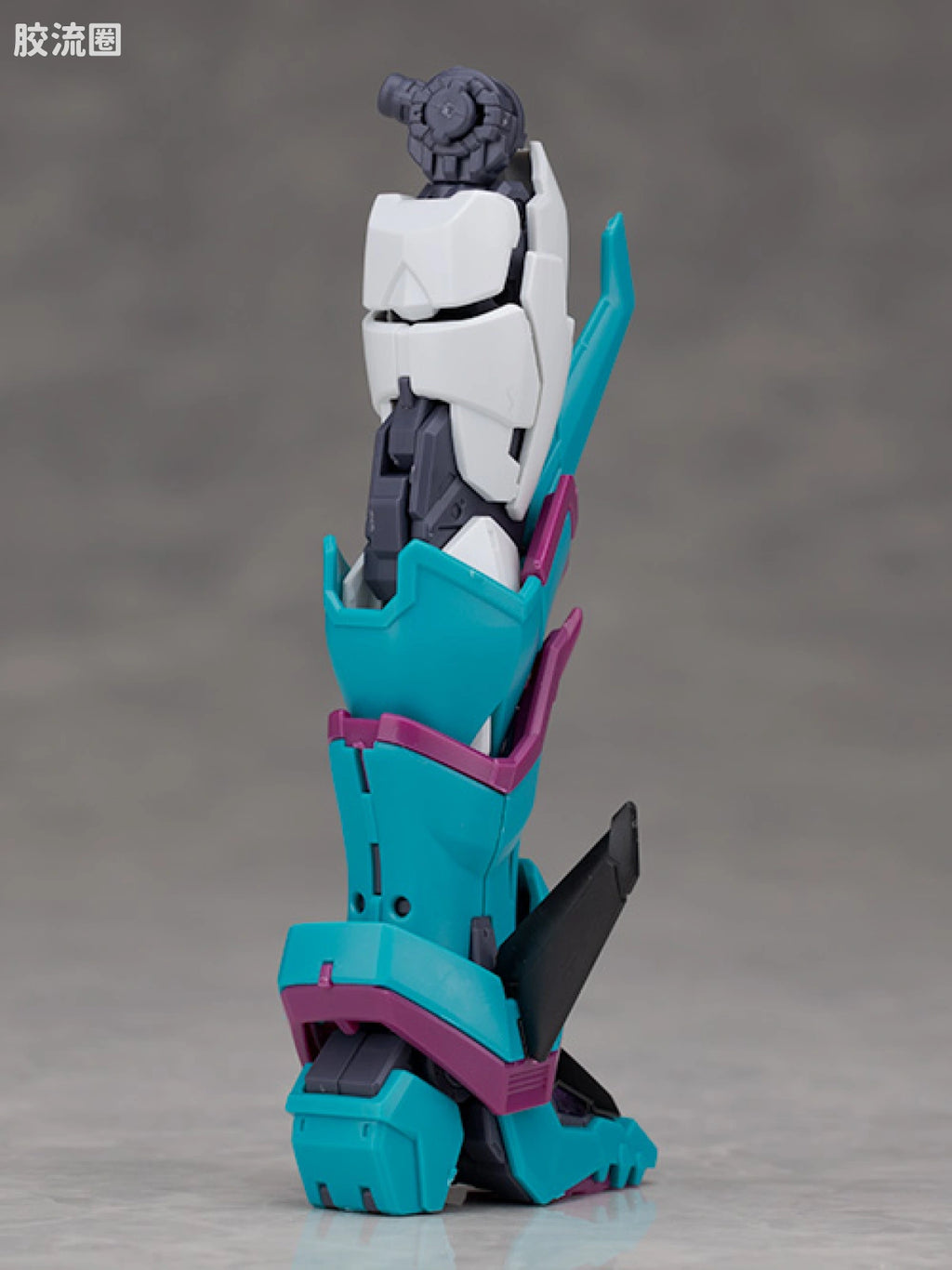 RG 1/144 Gundam Epyon -APEX LEGENDS(TM) Alter Ver.-
