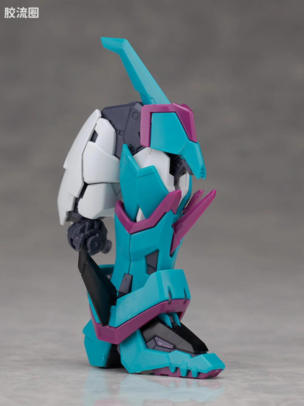 RG 1/144 Gundam Epyon -APEX LEGENDS(TM) Alter Ver.-