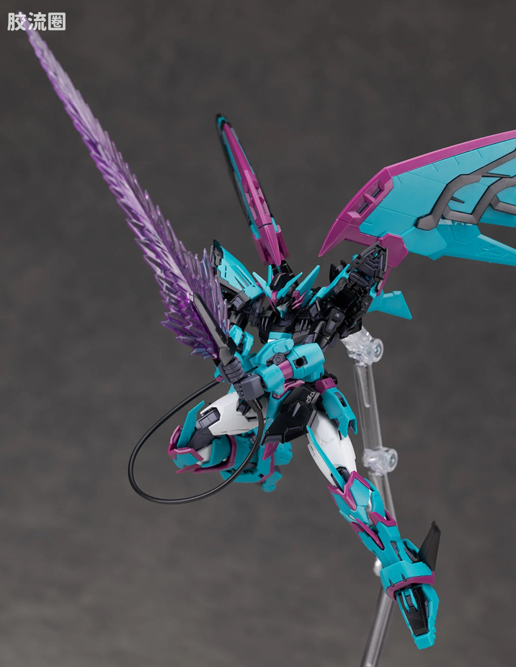 RG 1/144 Gundam Epyon -APEX LEGENDS(TM) Alter Ver.-