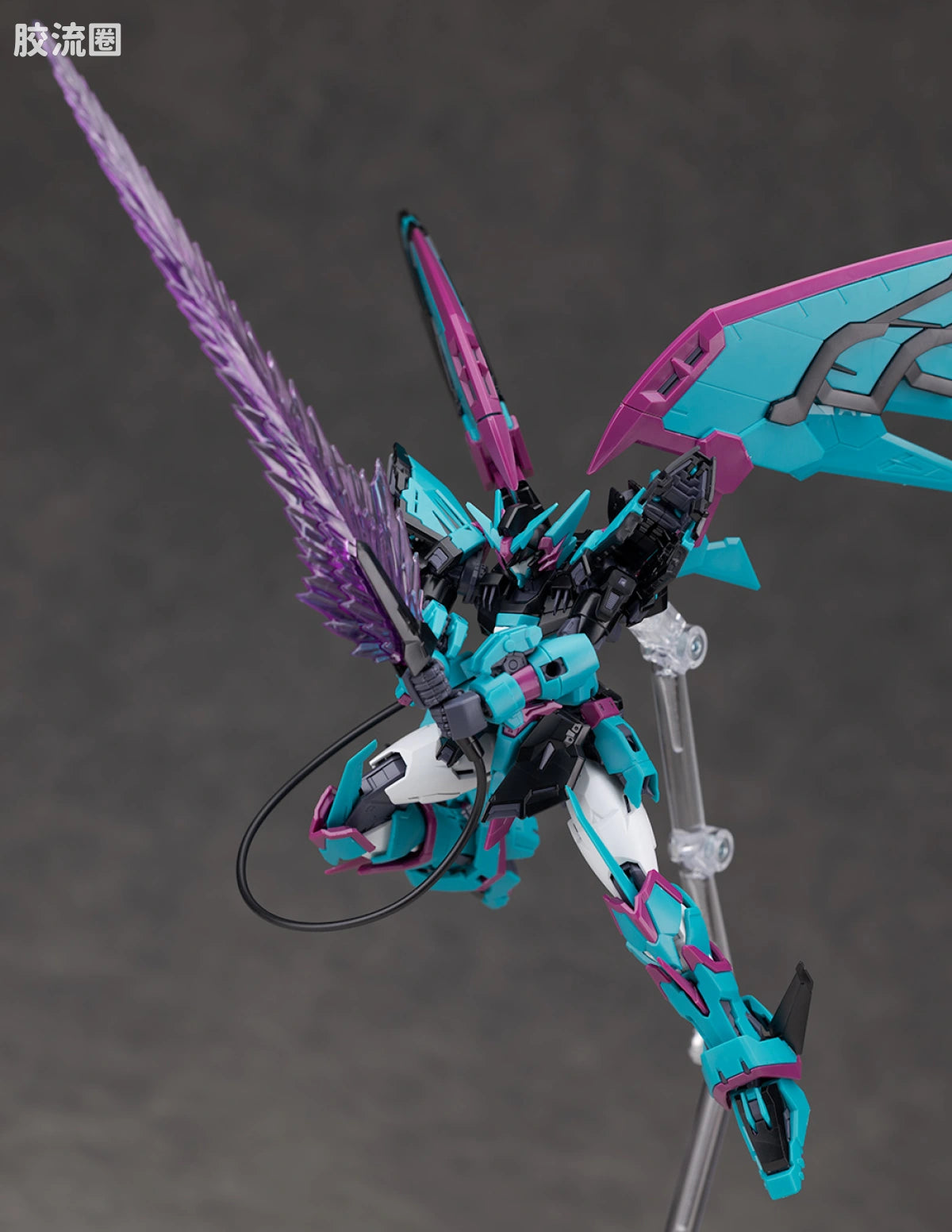 RG 1/144 Gundam Epyon -APEX LEGENDS(TM) Alter Ver.-