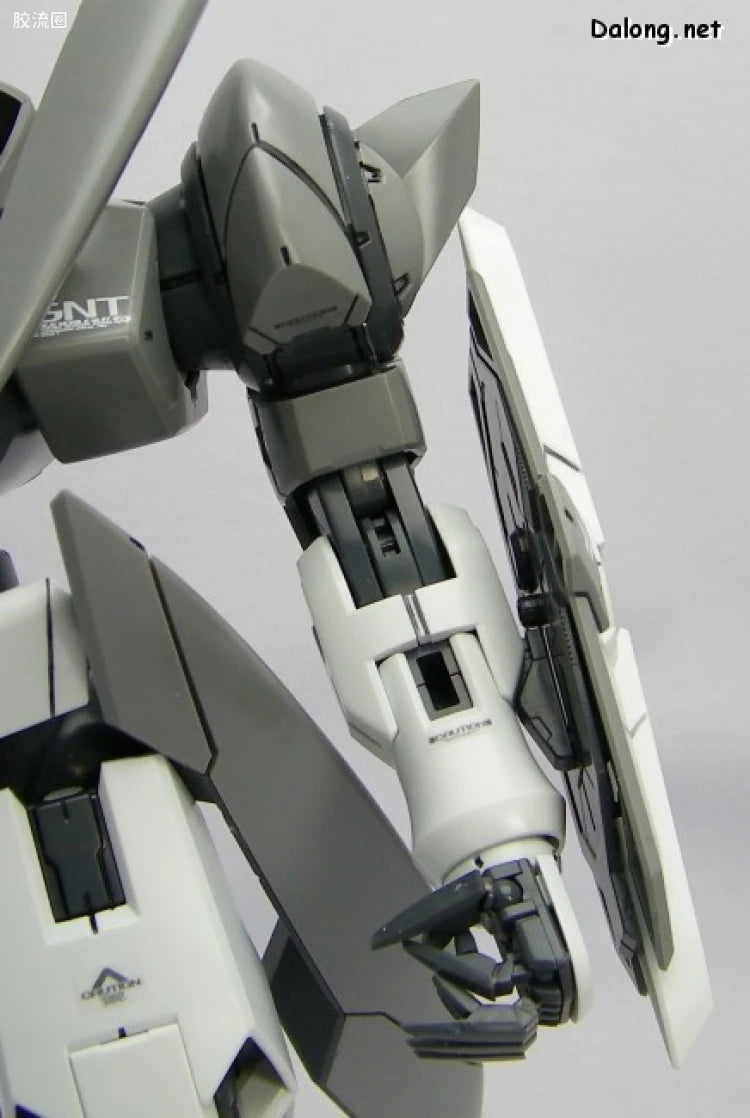 Bandai MG 1/100 GNX-603T GN-X