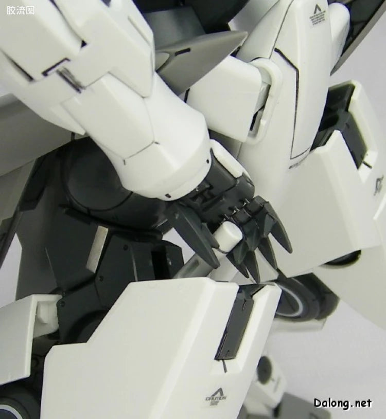 Bandai MG 1/100 GNX-603T GN-X