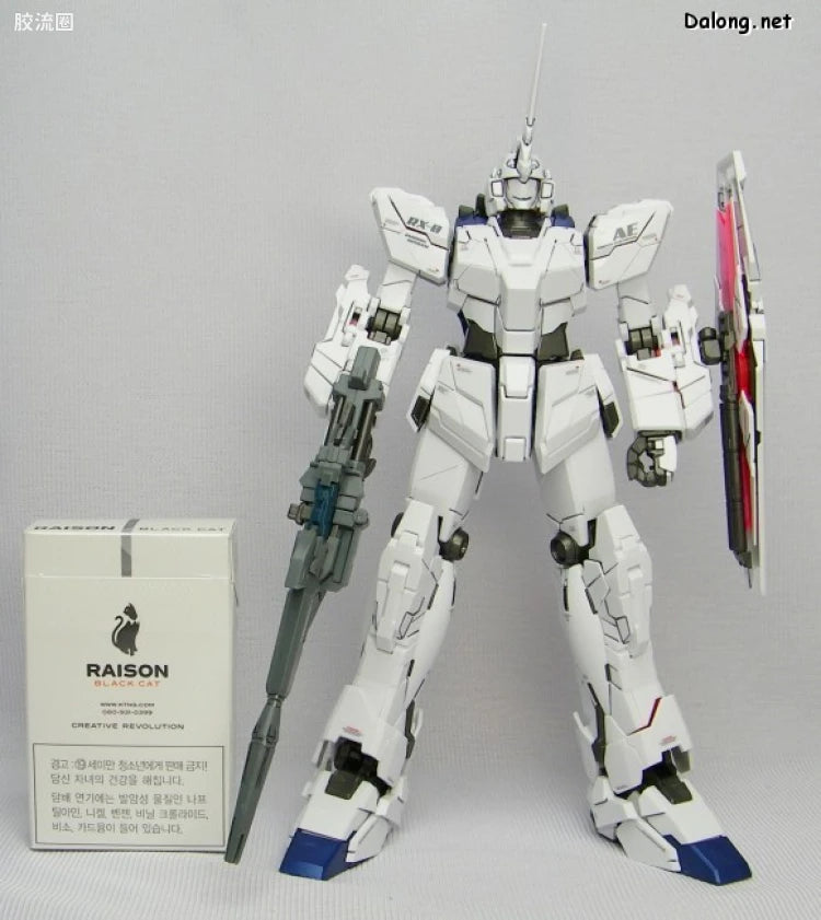 Bandai MG 1/100 RX-0 Unicorn Gundam (OVA Ver.)