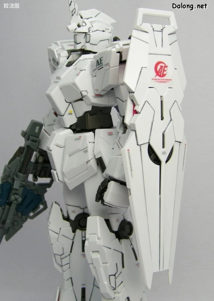 Bandai MG 1/100 RX-0 Unicorn Gundam (OVA Ver.)