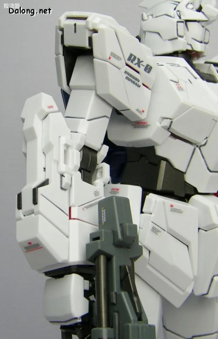 Bandai MG 1/100 RX-0 Unicorn Gundam (OVA Ver.)