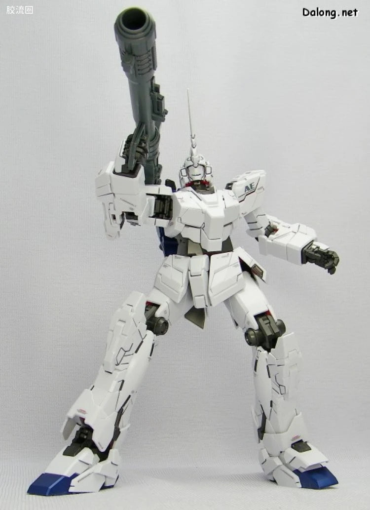 Bandai MG 1/100 RX-0 Unicorn Gundam (OVA Ver.)