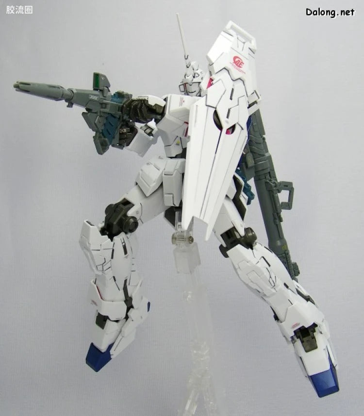 Bandai MG 1/100 RX-0 Unicorn Gundam (OVA Ver.)