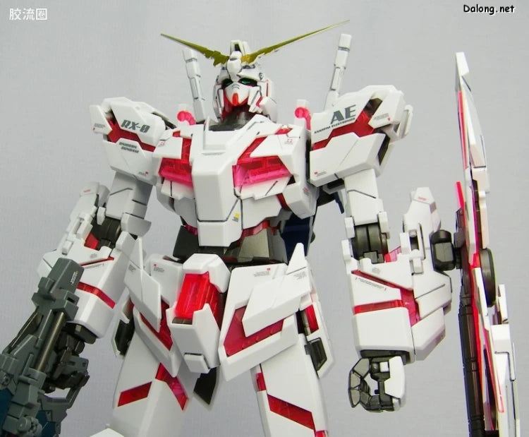 Bandai MG 1/100 RX-0 Unicorn Gundam (OVA Ver.)