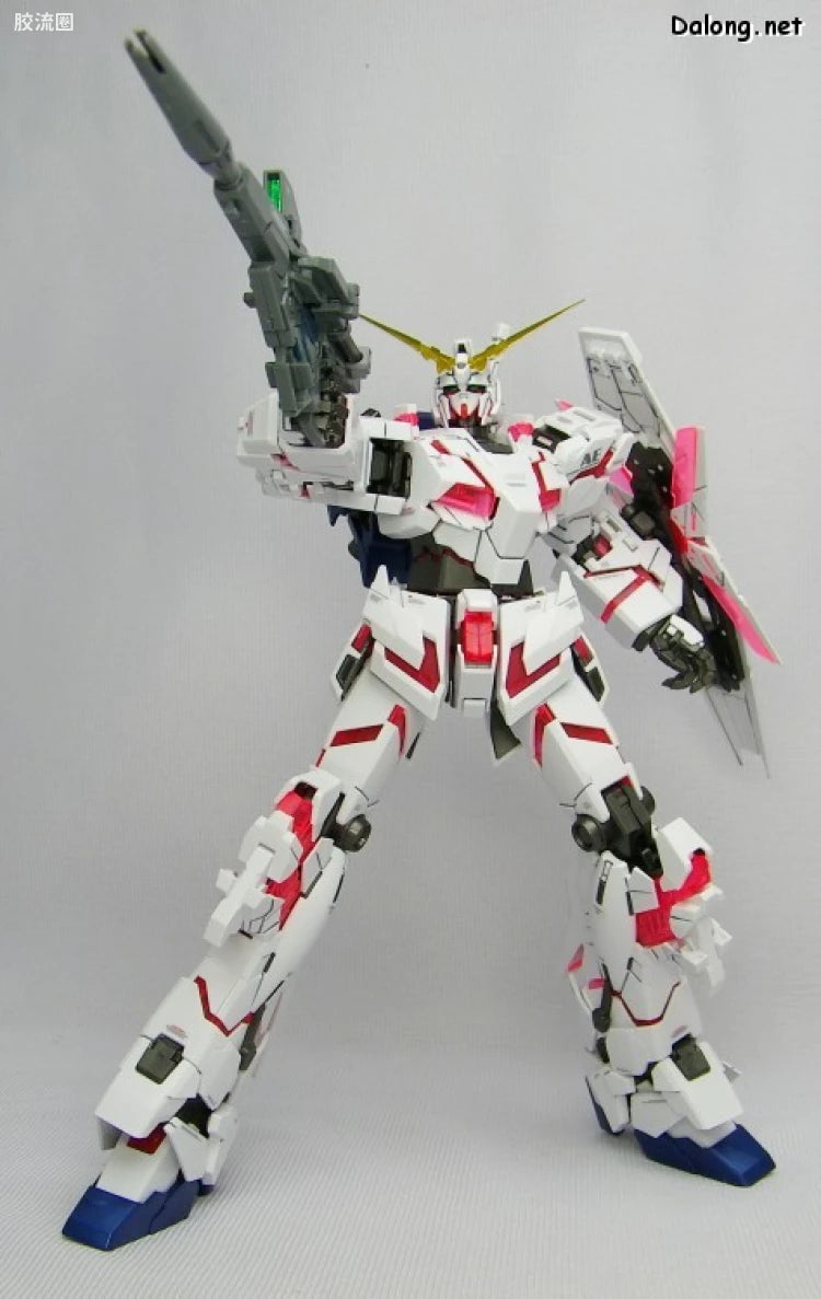Bandai MG 1/100 RX-0 Unicorn Gundam (OVA Ver.)