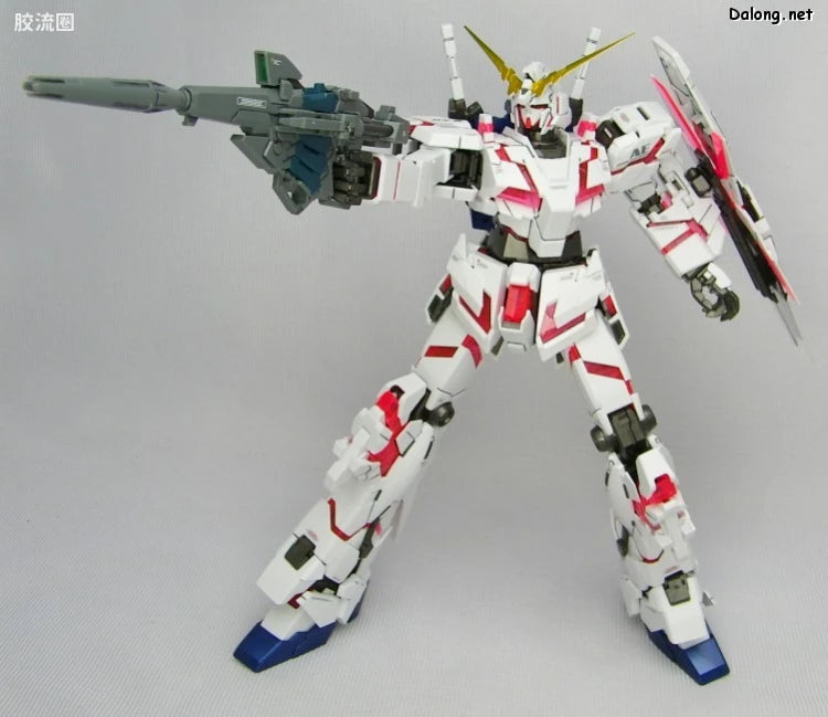 Bandai MG 1/100 RX-0 Unicorn Gundam (OVA Ver.)