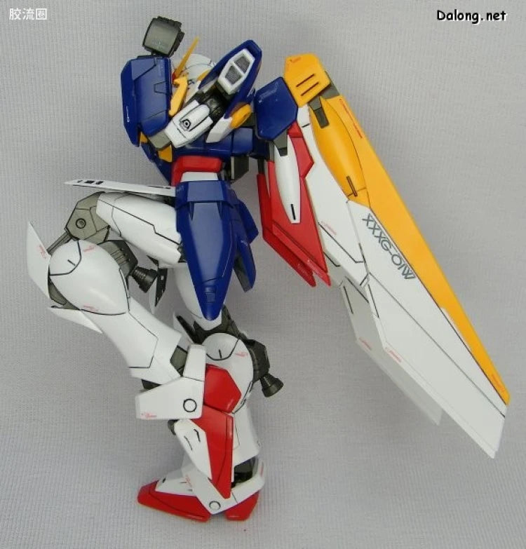 Bandai MG 1/100 XXXG-01W Wing Gundam