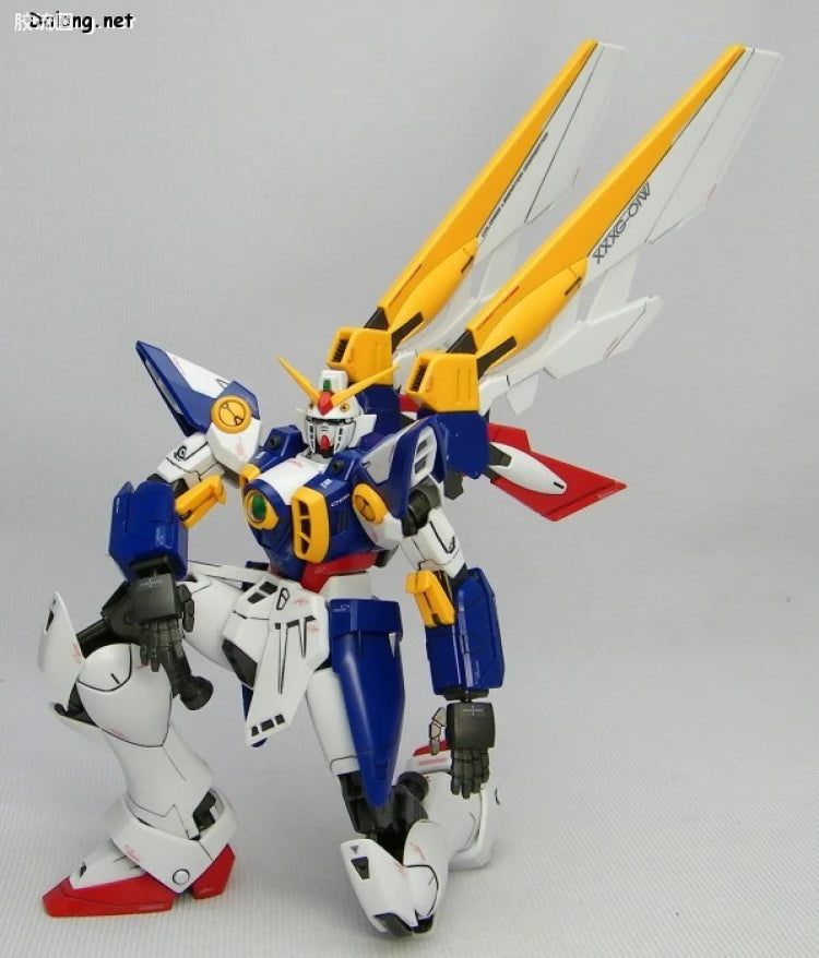 Bandai MG 1/100 XXXG-01W Wing Gundam
