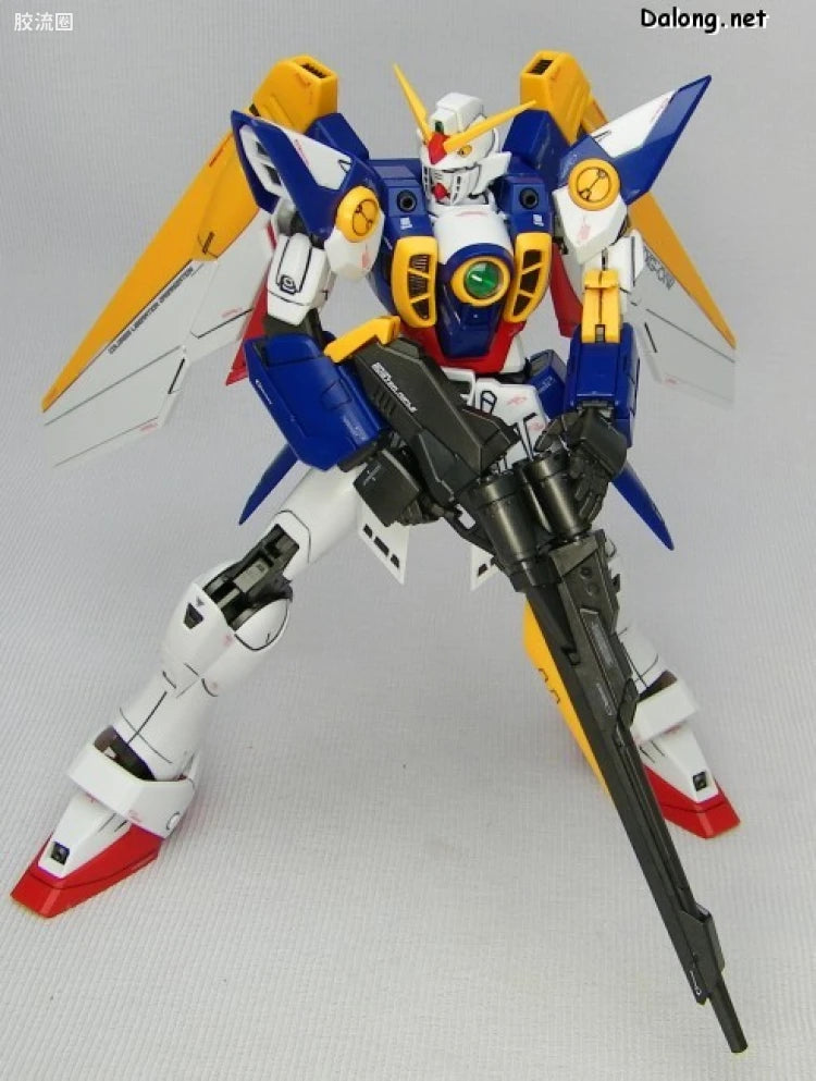 Bandai MG 1/100 XXXG-01W Wing Gundam