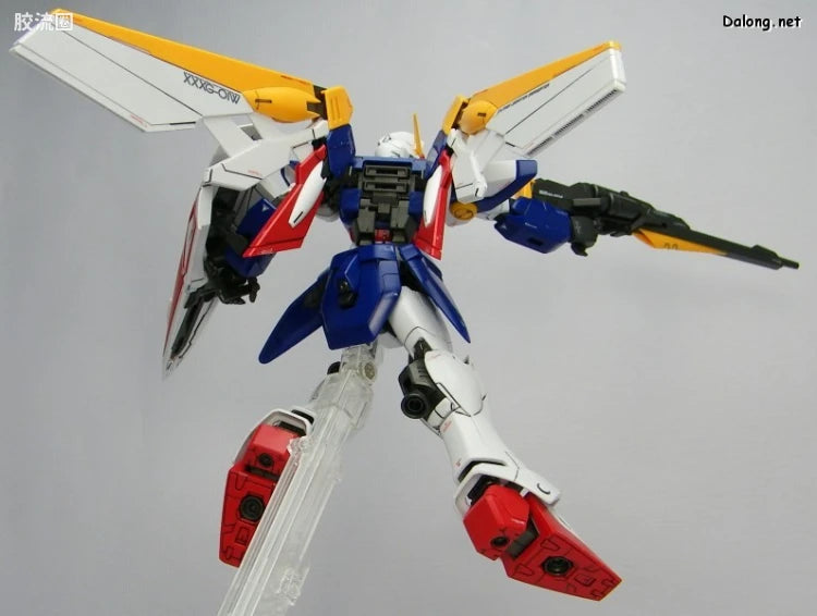 Bandai MG 1/100 XXXG-01W Wing Gundam