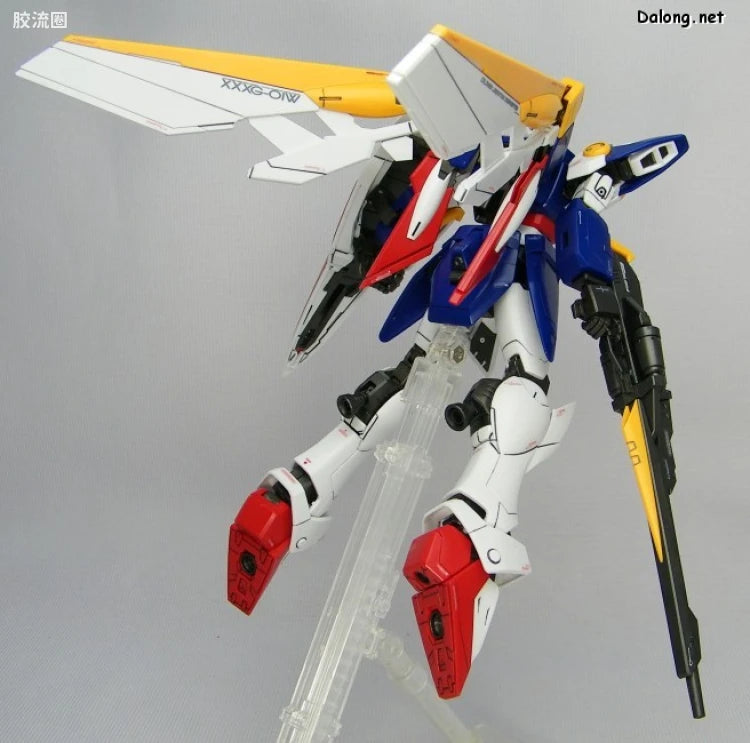 Bandai MG 1/100 XXXG-01W Wing Gundam