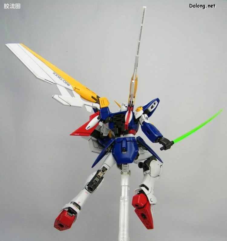 Bandai MG 1/100 XXXG-01W Wing Gundam