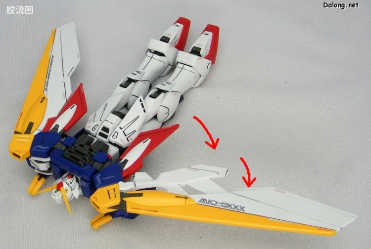 Bandai MG 1/100 XXXG-01W Wing Gundam