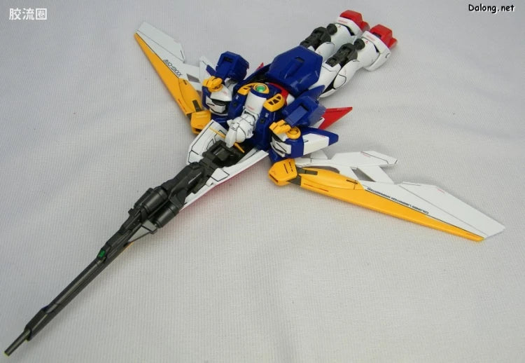 Bandai MG 1/100 XXXG-01W Wing Gundam