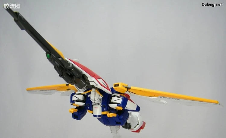 Bandai MG 1/100 XXXG-01W Wing Gundam