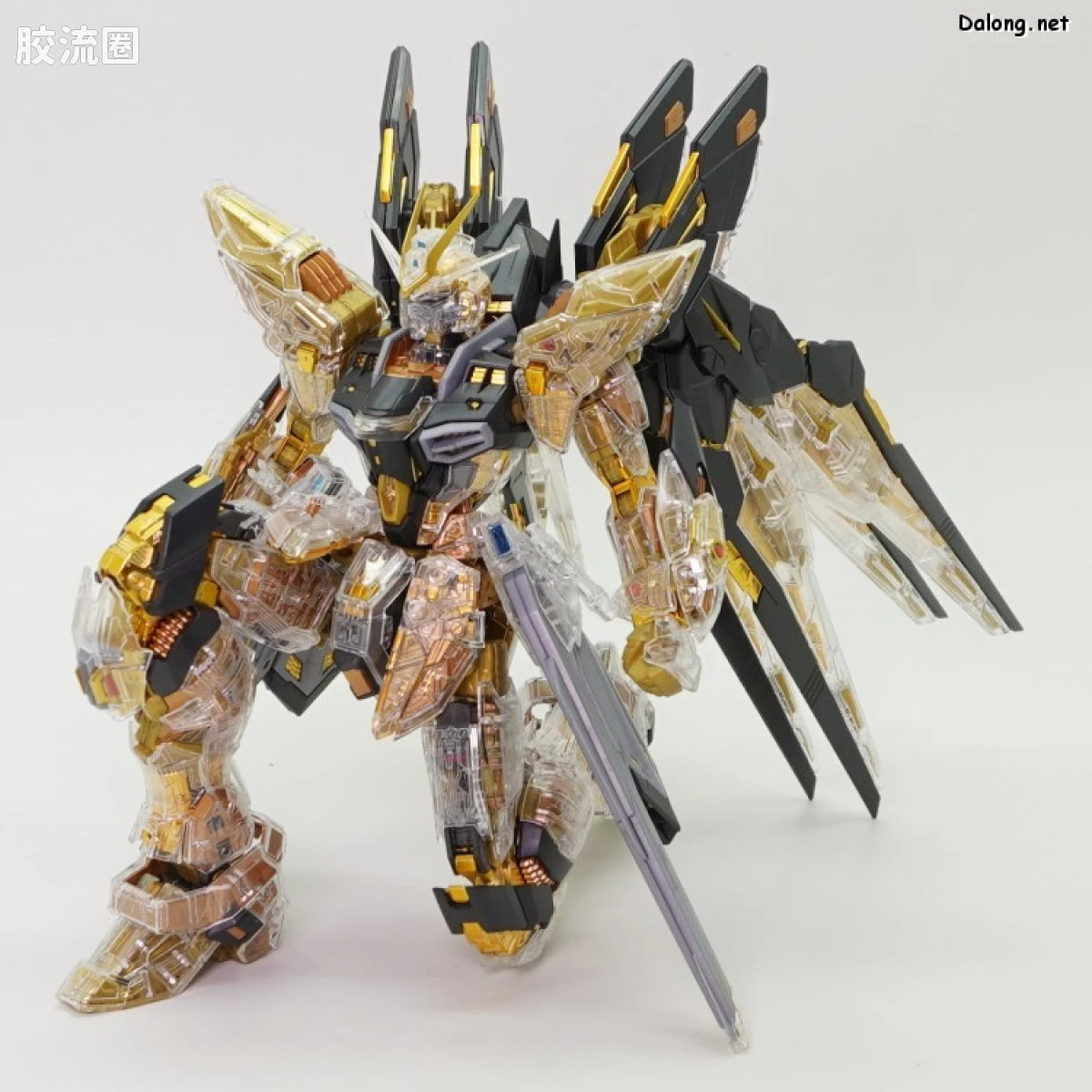 MGEX 1/100 Strike Freedom Gundam [Mechanical Clear]