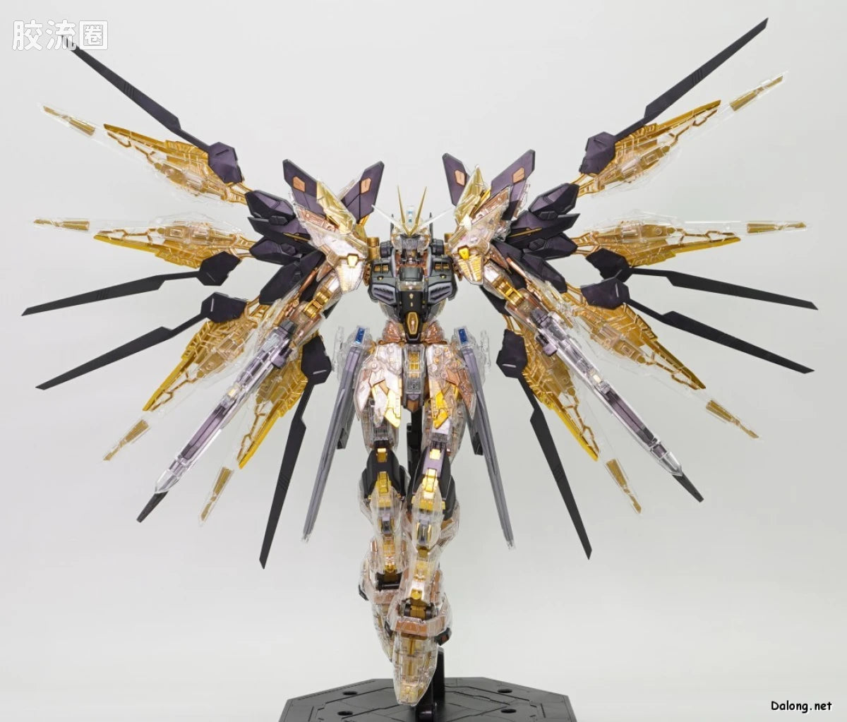 MGEX 1/100 Strike Freedom Gundam [Mechanical Clear]