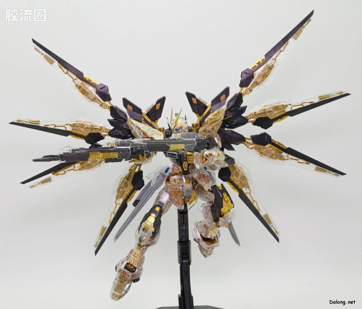 MGEX 1/100 Strike Freedom Gundam [Mechanical Clear]
