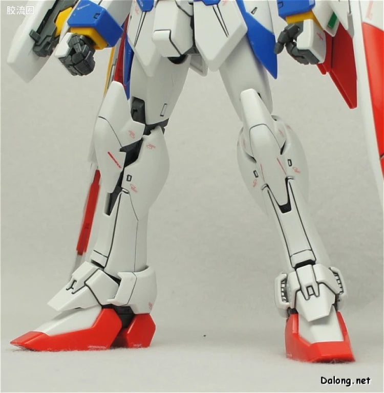 Bandai MG 1/100 XXXG-01W Wing Gundam EW