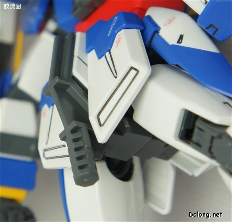 Bandai MG 1/100 XXXG-01W Wing Gundam EW