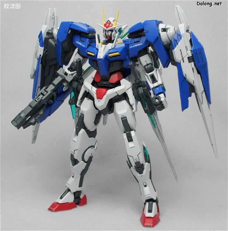Bandai MG 1/100 GN-0000+GNR-010 00 Raiser