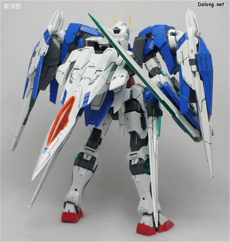 Bandai MG 1/100 GN-0000+GNR-010 00 Raiser