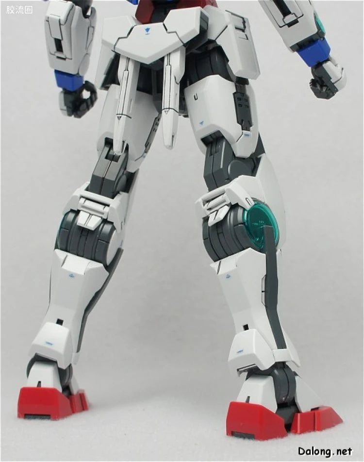 Bandai MG 1/100 GN-0000+GNR-010 00 Raiser