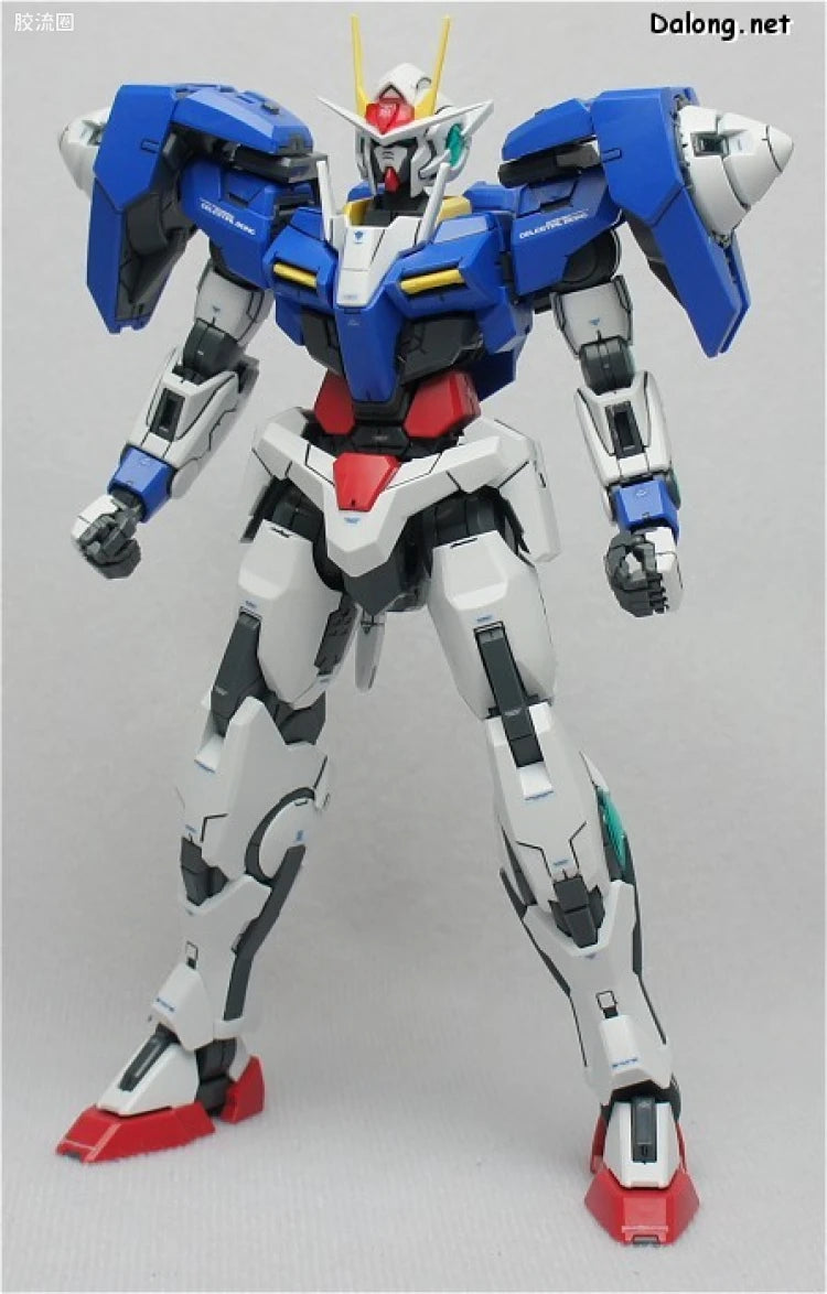 Bandai MG 1/100 GN-0000+GNR-010 00 Raiser