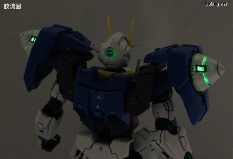Bandai MG 1/100 GN-0000+GNR-010 00 Raiser