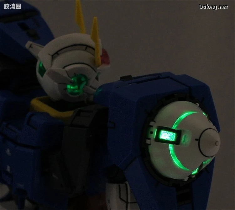 Bandai MG 1/100 GN-0000+GNR-010 00 Raiser