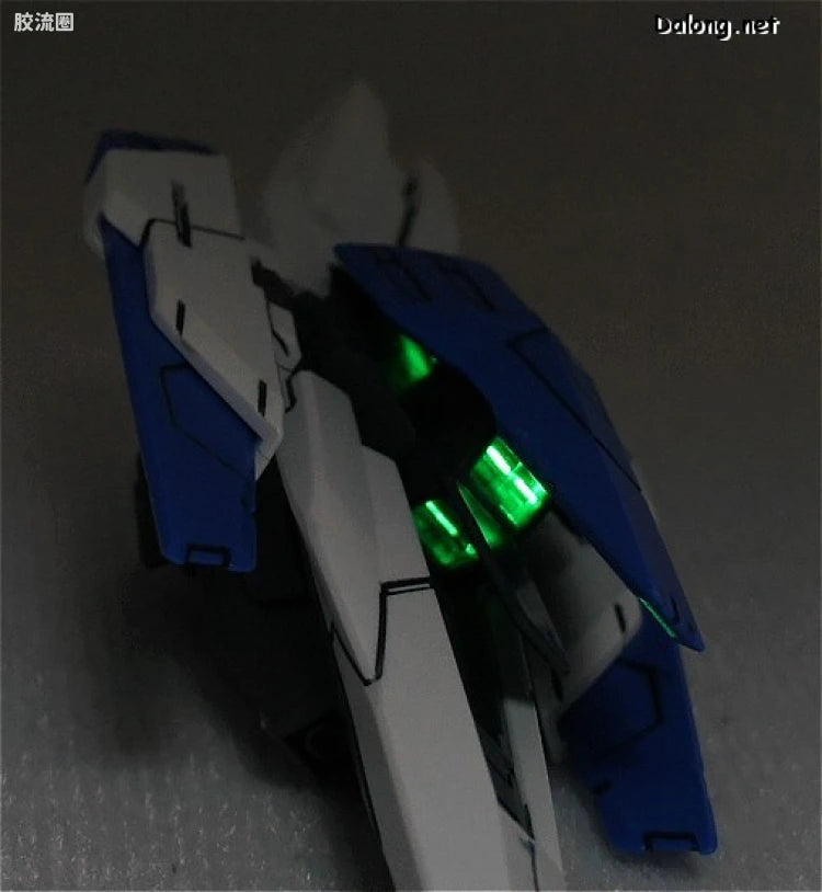 Bandai MG 1/100 GN-0000+GNR-010 00 Raiser
