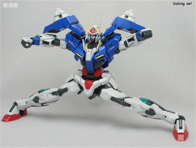 Bandai MG 1/100 GN-0000+GNR-010 00 Raiser