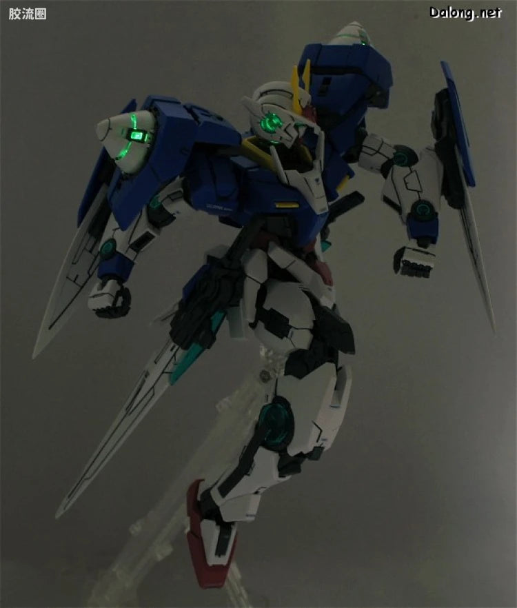 Bandai MG 1/100 GN-0000+GNR-010 00 Raiser