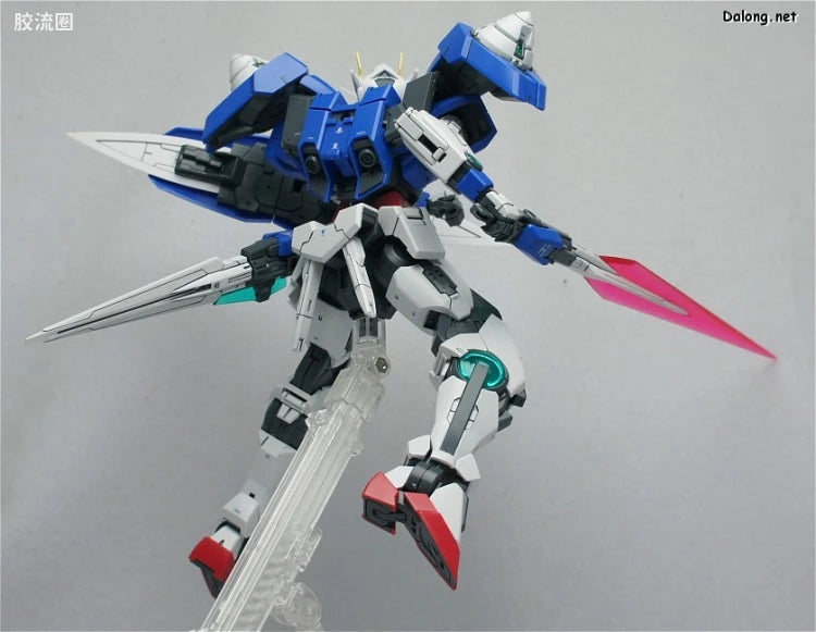 Bandai MG 1/100 GN-0000+GNR-010 00 Raiser