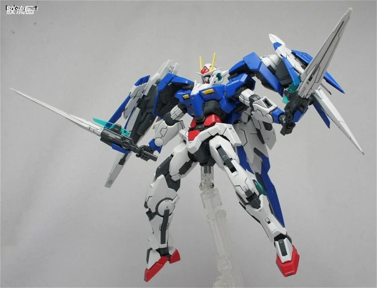 Bandai MG 1/100 GN-0000+GNR-010 00 Raiser