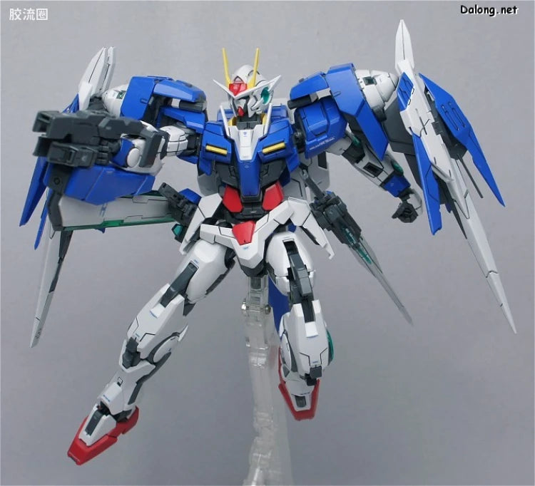 Bandai MG 1/100 GN-0000+GNR-010 00 Raiser