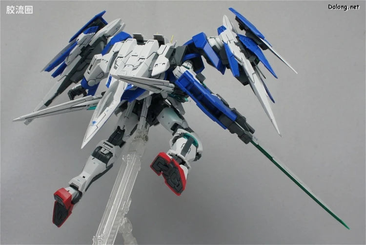 Bandai MG 1/100 GN-0000+GNR-010 00 Raiser